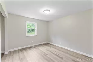 1153 King Richard Pkwy, Dayton, OH 45449 - Photo 17