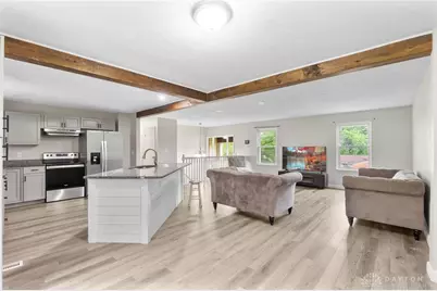 1153 King Richard Parkway, Dayton, OH 45449 - Photo 9