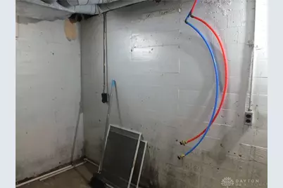 324 E Maplewood Avenue, Dayton, OH 45405 - Photo 33