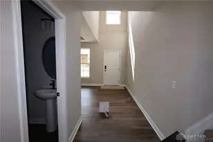 2878 Sky Crossing Dr, Beavercreek, OH 45434 - Photo 17