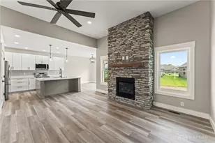 755 W Bentley Cir, Troy, OH 45373 - Photo 7