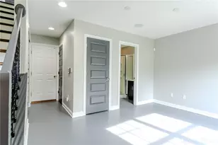 602 Brownstone Row, Springboro, OH 45066 - Photo 5