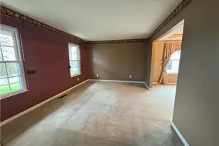 1395 Brookstone Dr, Fairborn, OH 45324 - Photo 7