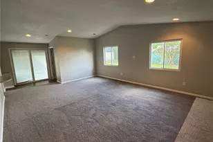 7424 Chatlake Dr, Dayton, OH 45424 - Photo 5