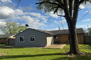 7424 Chatlake Dr, Dayton, OH 45424 - Photo 19