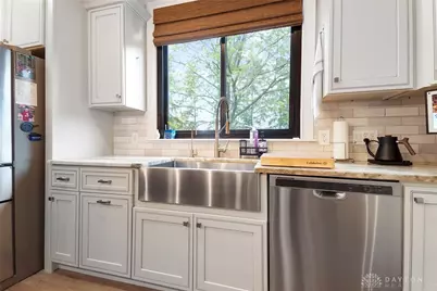 10612 Falls Creek Lane, Dayton, OH 45458 - Photo 23