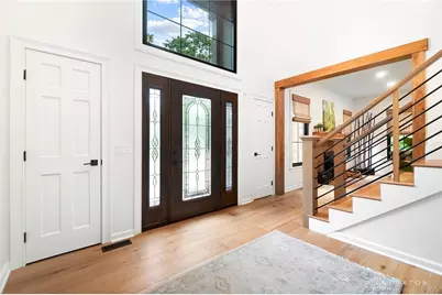 10612 Falls Creek Lane, Dayton, OH 45458 - Photo 7