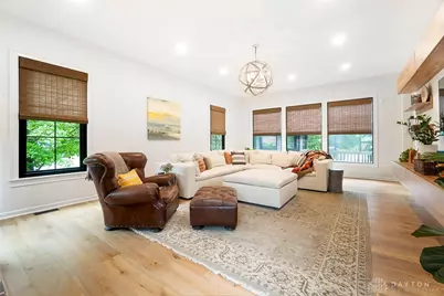 10612 Falls Creek Lane, Dayton, OH 45458 - Photo 9