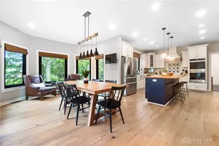 10612 Falls Creek Ln, Dayton, OH 45458 - Photo 17