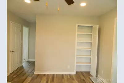 16 W Walnut Street, Jeffersonville, OH 43128 - Photo 11