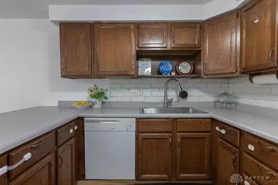 250 Grantwood Drive, Dayton, OH 45449 - Photo 11