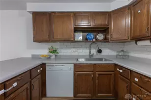 250 Grantwood Dr, Dayton, OH 45449 - Photo 11