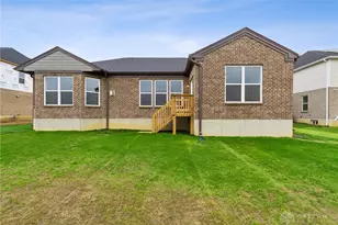 9045 Sorrento Pl, Washington Twp, OH 45458 - Photo 5