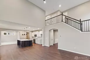 2379 Forest Oaks Dr, Beavercreek, OH 45431 - Photo 9