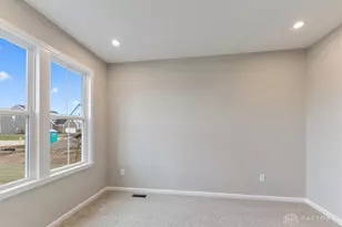 414 S Landon Ln, Springfield, OH 45505 - Photo 9