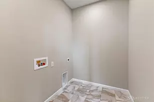 2387 Forest Oaks Dr, Beavercreek, OH 45431 - Photo 25