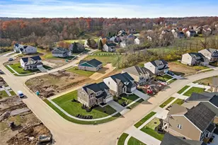 2587 Golden Leaf Dr, Beavercreek, OH 45431 - Photo 33