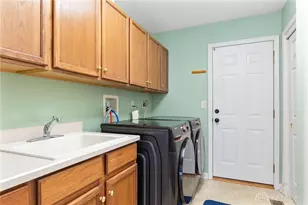 2396 Vienna Pkwy, Dayton, OH 45459 - Photo 29