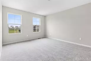 488 Crossing Ln, Miami Township, OH 45449 - Photo 31