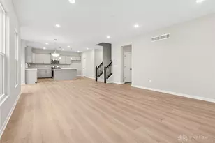 488 Crossing Ln, Miami Township, OH 45449 - Photo 17