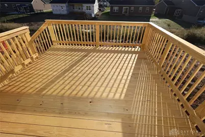 488 Crossing Lane, Miami Township, OH 45449 - Photo 5