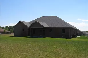 232 Goldenrod Dr, Eaton, OH 45320 - Photo 3