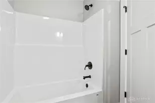 1160 Waterloo St, Troy, OH 45373 - Photo 29