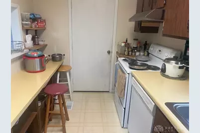 7767 Brams Hill Drive, Dayton, OH 45459 - Photo 11