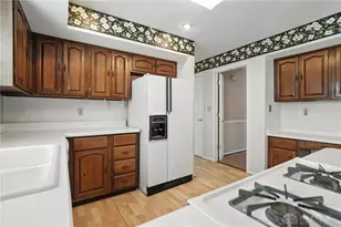 6630 Carinthia Dr, Miami Township, OH 45459 - Photo 11