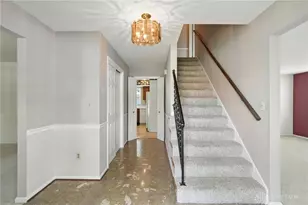 6630 Carinthia Dr, Miami Township, OH 45459 - Photo 5