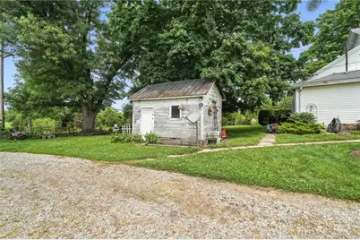 1833 Guntle Road, New Lebanon, OH 45345 - Photo 11