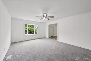 3573 S Champion Ave, Hamilton Twp, OH 43207 - Photo 17