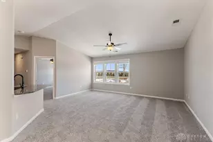 2727 Golden Leaf Dr, Beavercreek, OH 45431 - Photo 5