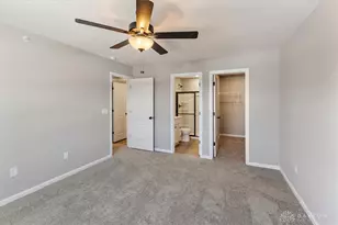 2727 Golden Leaf Dr, Beavercreek, OH 45431 - Photo 9