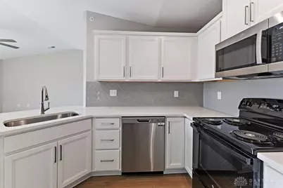 4246 Apple Branch Drive #55-300, Sugarcreek Twp, OH 45459 - Photo 5