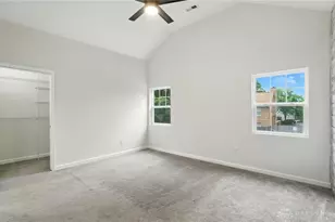 165 Frebis Ave, Columbus, OH 43206 - Photo 11