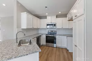 4218 N Golden Clove Bnd, Sugarcreek Twp, OH 45459 - Photo 3