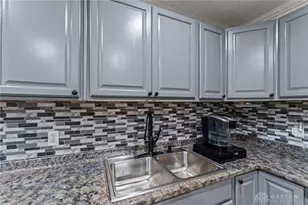 1947 Woodcliffe Dr, Troy, OH 45373 - Photo 19