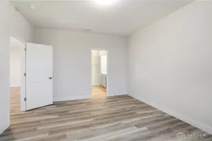 4202 Ellason Ct, Dayton, OH 45440 - Photo 9