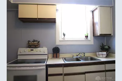 921 Weng Avenue, Dayton, OH 45420 - Photo 15