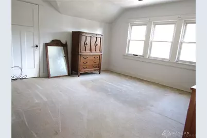 921 Weng Avenue, Dayton, OH 45420 - Photo 17