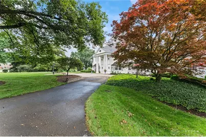 1550 Creekwood Drive, Troy, OH 45373 - Photo 9