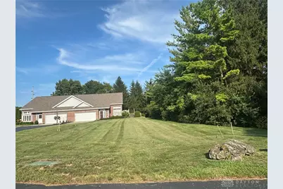 2082 Waterfall Lane, Vandalia, OH 45377 - Photo 7