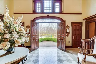 5048 Oak Manor Ct, Kettering, OH 45429 - Photo 9