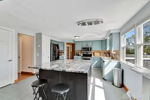 7974 Thistlewood Dr, West Chester, OH 45069 - Photo 11