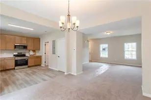 2031 Ravenwood Ave, Dayton, OH 45406 - Photo 3