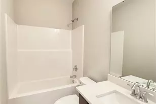 2047 Ravenwood Ave, Dayton, OH 45406 - Photo 11