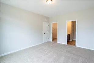 2052 Ravenwood Ave, Dayton, OH 45406 - Photo 7