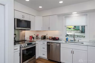 2050 Old Falls Drive, Vandalia, OH 45377 - Photo 11