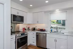 2050 Old Falls Dr, Vandalia, OH 45377 - Photo 11